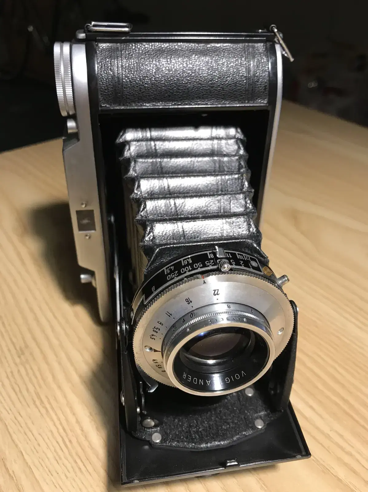 포익  voigtlander Bessa I